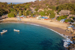 playas en Puerto Escondido | Playa Puerto Angelito